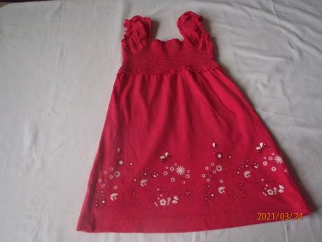 Ružové šaty s kvetinkami, lupilu,92