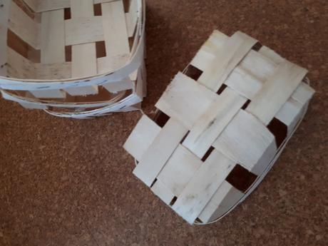 Kosik nadobka prutenny dreveny,