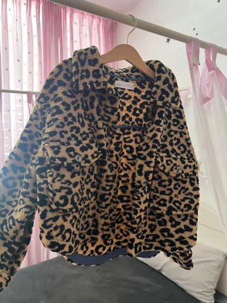 Zara bunda, zara,140