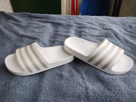 Šľapky, adidas,37