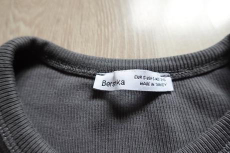 Vrúbkované tričko bershka, bershka,s