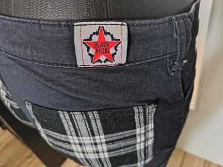 Black pistol punk nohavice, 28