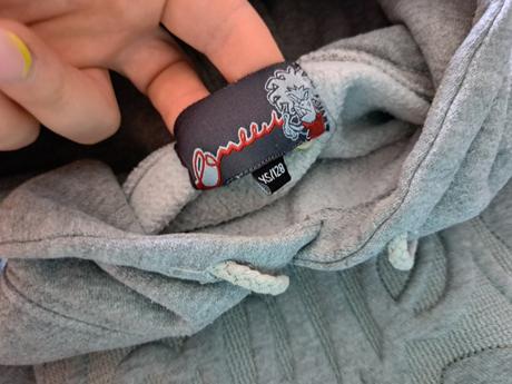 Hrubšia mikinka, 128