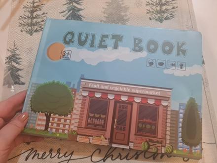 Kniha aktivít s nalepovacími časťami, 