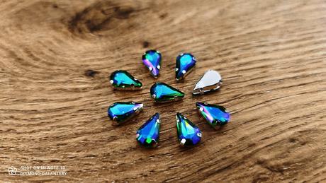 Našívacia aplikácia s lôžkom - 8 x 13 mm,