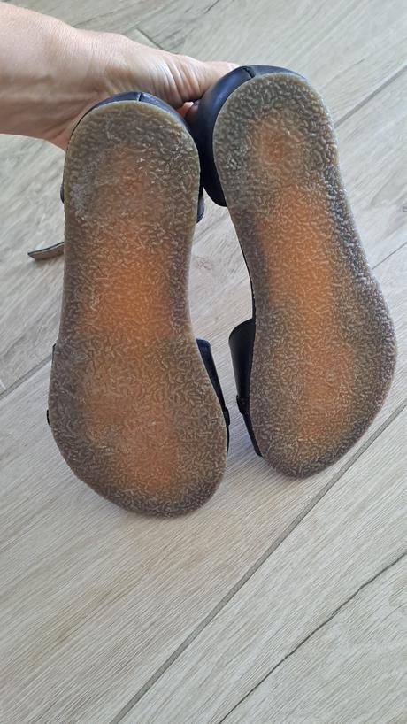 Shapen barefoot sandále, 37