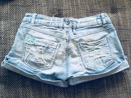 Riflové šortky s odnímateľnými trakmi, 26