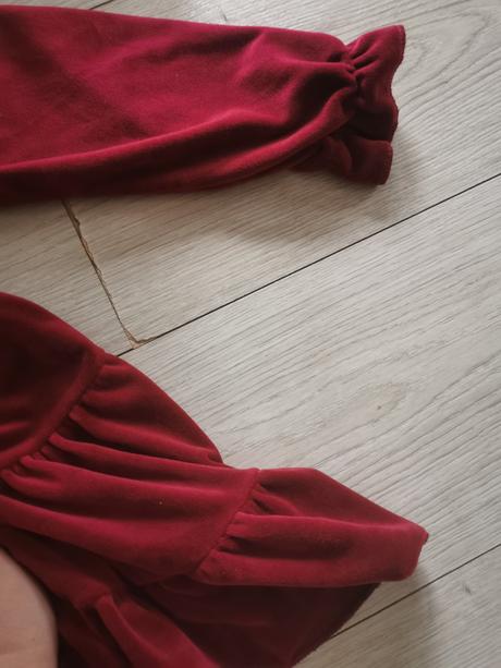 Bordové zamatove šaty, 110