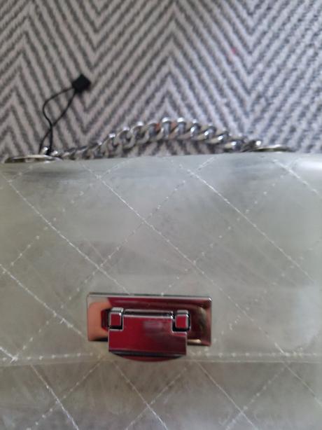 Kapsička na pas, zara