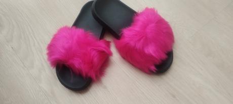 Šľapky s kožušinkou, 40