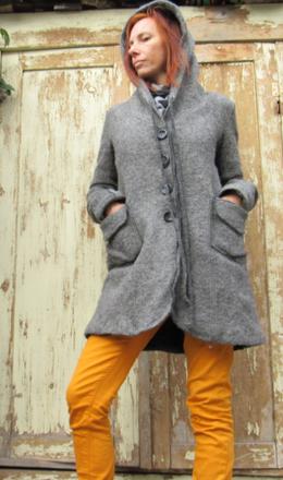 Vlnený kabátik s kapucňou, s