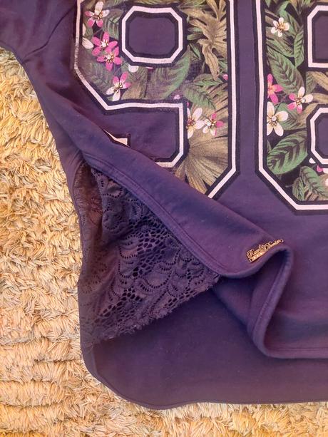 Dámsky balik s postou, m