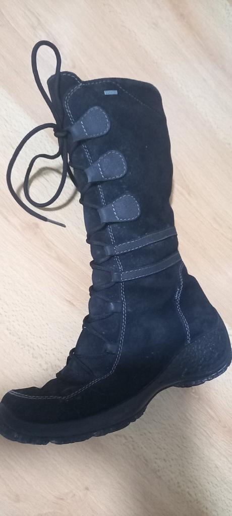 Celokožené kožušinové čižmy, 38