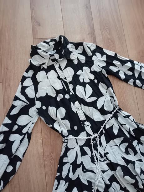 Dámske šaty, stradivarius,xs