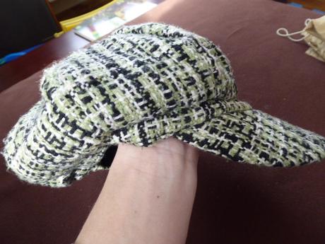 Baretka so šiltom, l