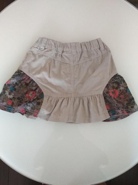 Dievčenská suknička, 110