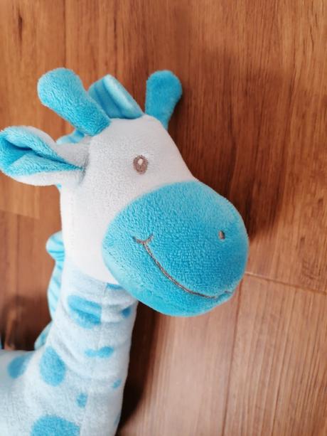 Plyšová žirafa,