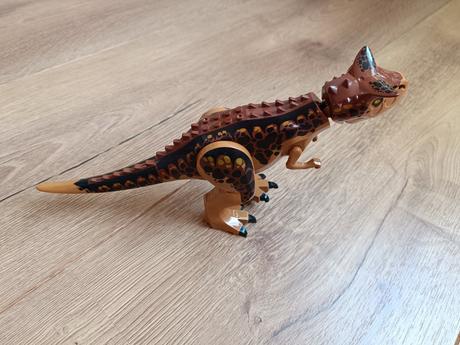 Velke hnede dinosaury,