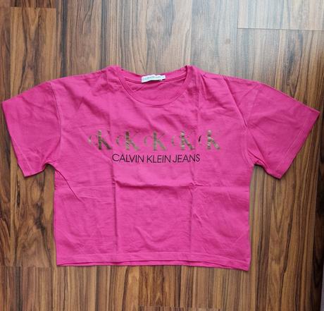 Voľnejší crop top, calvin klein,152