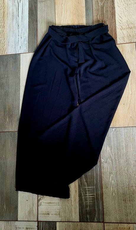 Široké elegantné nohavice, 