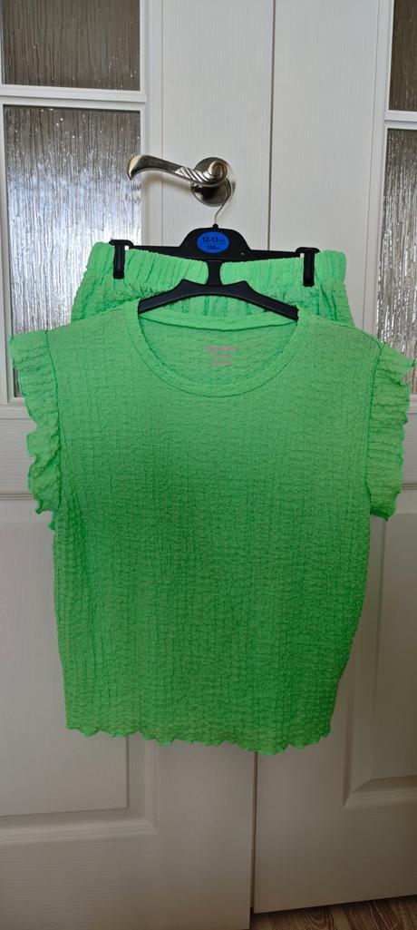 Set na leto (tričko so šortkami), primark,158