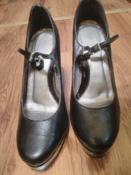 Vysokánske krásne lodičky, 39