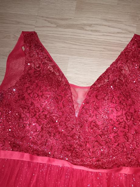 Spoločenské šaty, m