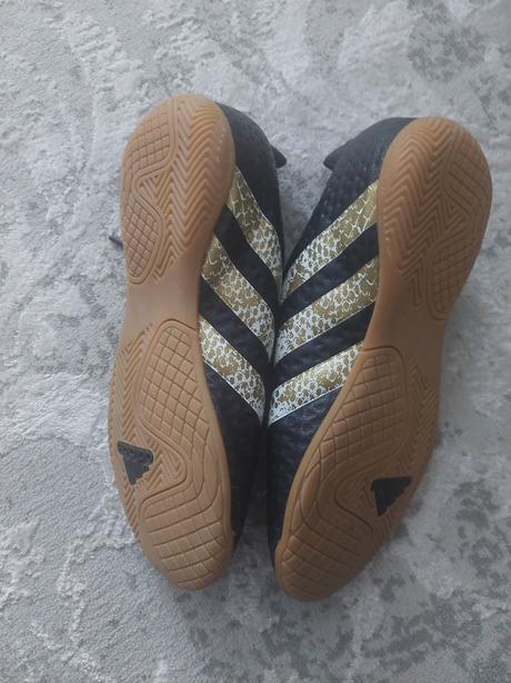 Halovky, adidas,38