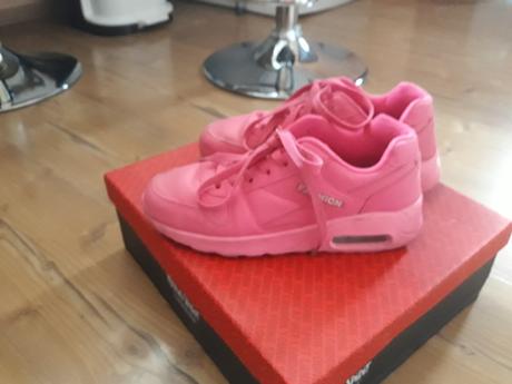 Dievčenské tenisky, 37