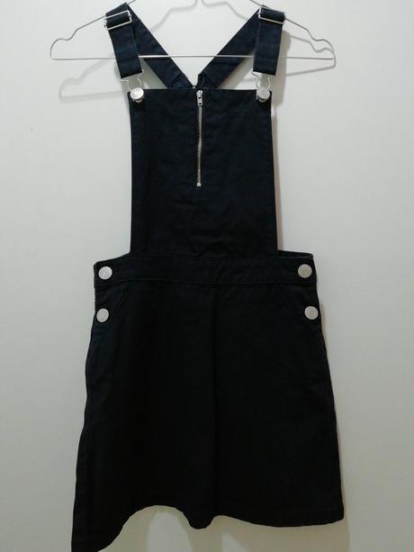 Čierne rifľové šaty na traky, 146