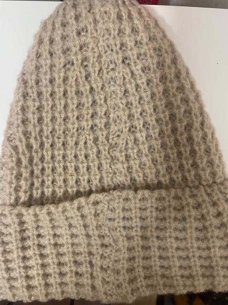 Čiapka na zimu sinsay, sinsay