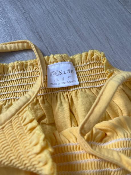 Riflove sukne, 122–134