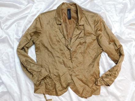 Pekny damsky trendy blejzer/sako, 40