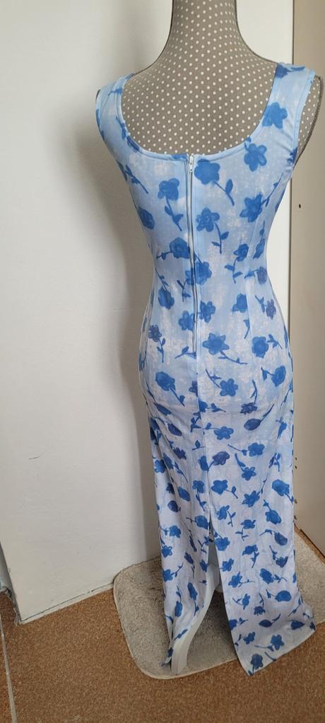 3586. modré šaty, s