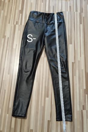 Jemné koženkove nohavice s, s