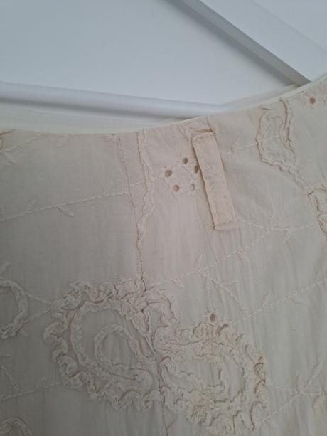 Ľahká letná sukňa, 44