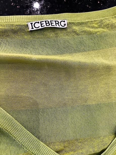 Iceberg prima línia mini šaty s velkymi rukavmi, s