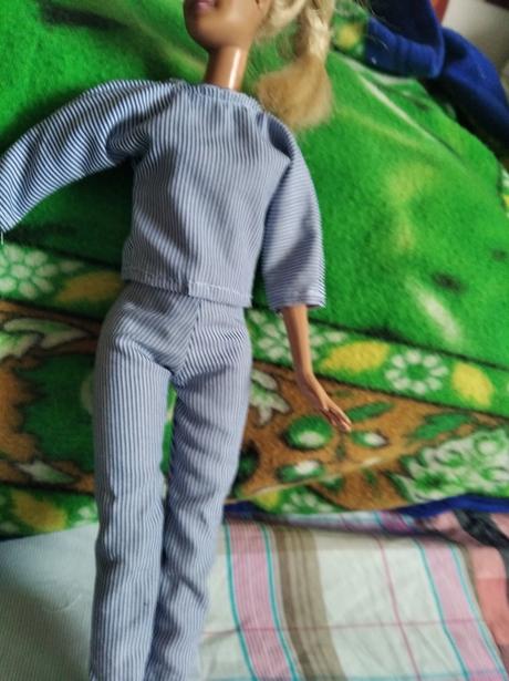 Oblečenie pre barbie,