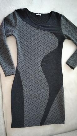 Šedé šaty s dlhým rukávom, s