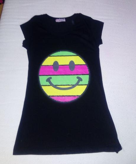 Čierne tričko so smajlom, xs