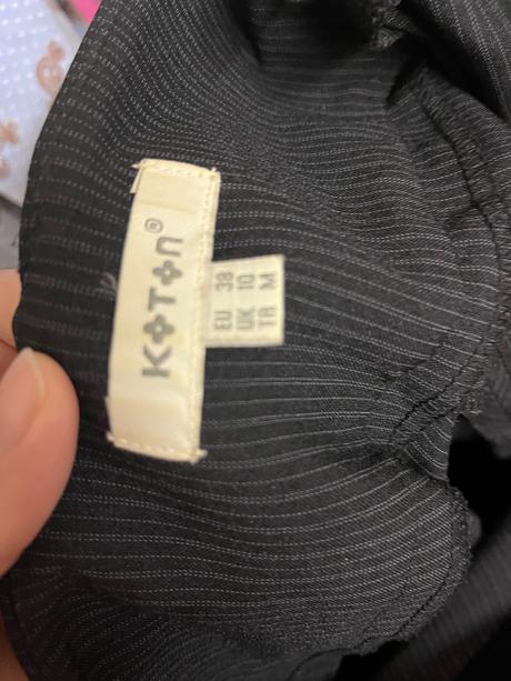 Elegantne značkové nohavice, m