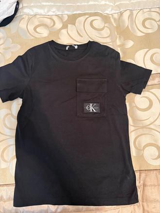 Tričko vrátane doporuč. poštovného, calvin klein,152