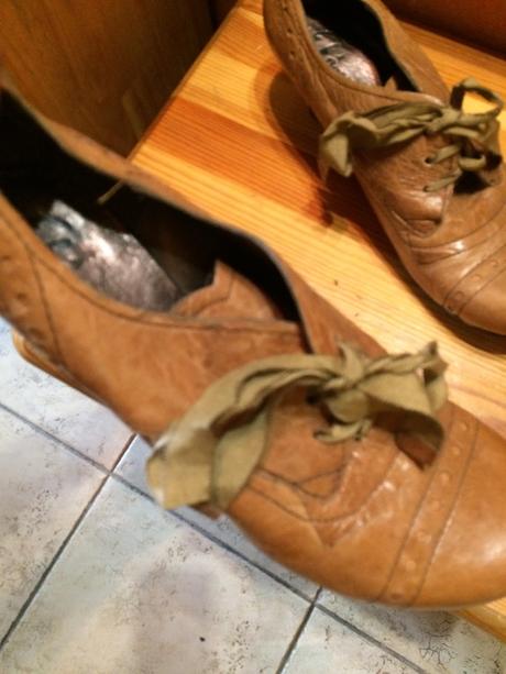 Krásne kožené štýlové topánky zn.baťa, baťa,38