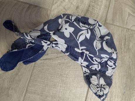 Klobúčiky rôzne + satka, f&f,80