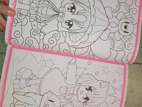 Manga kawaii color omaľovánka s nálepkami, 