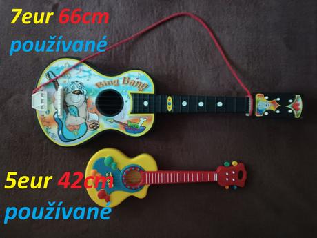 Auto, gitara, xylofón, skladačka, 