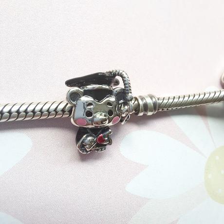 Prívesok macko absolvent, 