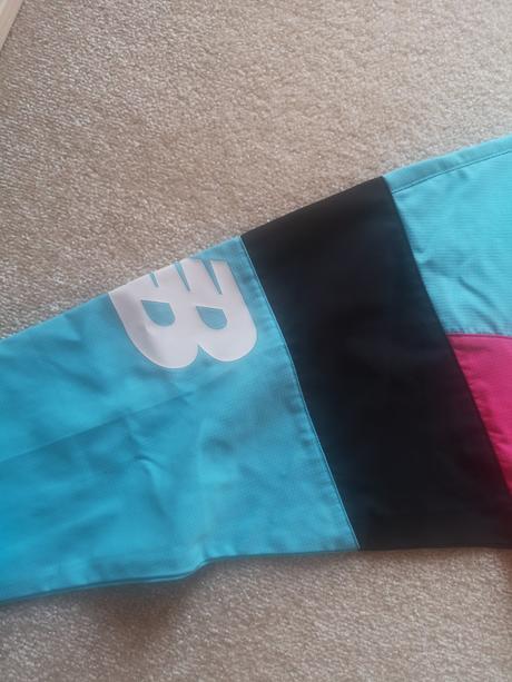 Šušťaková bunda, new balance,s