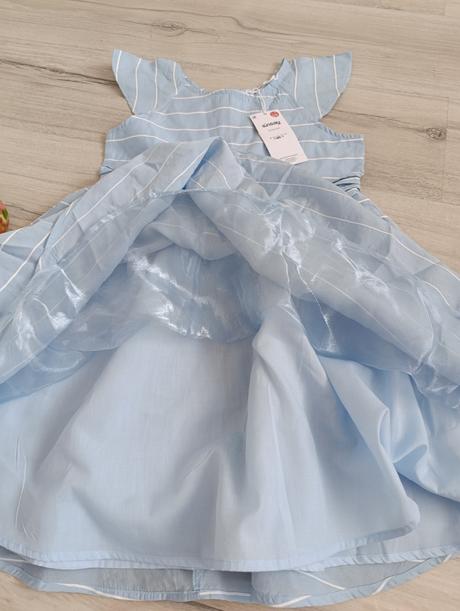 Krásne šaty s nazberanou sukňou, sinsay,128 / 134