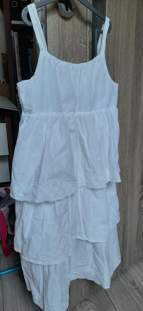 Dievčenské madeirove saty, 128